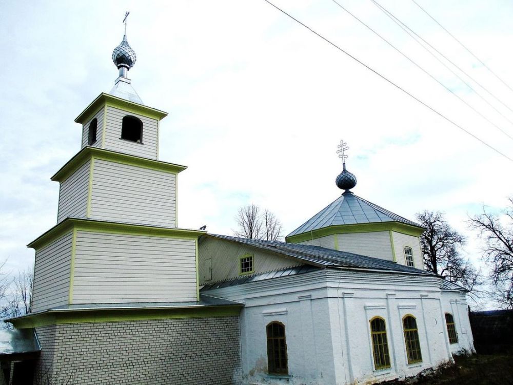 Церковь в Рождественском, апрель 2016 года