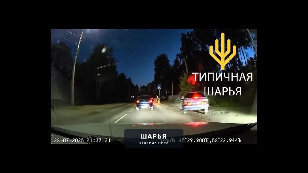 В Шарье оштрафован водитель, который прокатил пассажира на крыше своего автомобиля — Шарья
