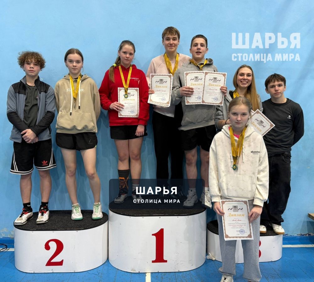 Шарьинские бадминтонисты успешно выступили на межрегиональных соревнованиях — Шарья — фото 2