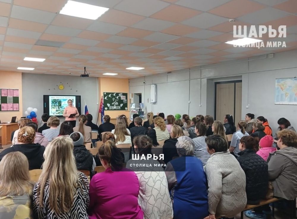 В одной из шарьинских школ окончание учебного года отметили концертом «Радуга талантов» — Шарья — фото 7