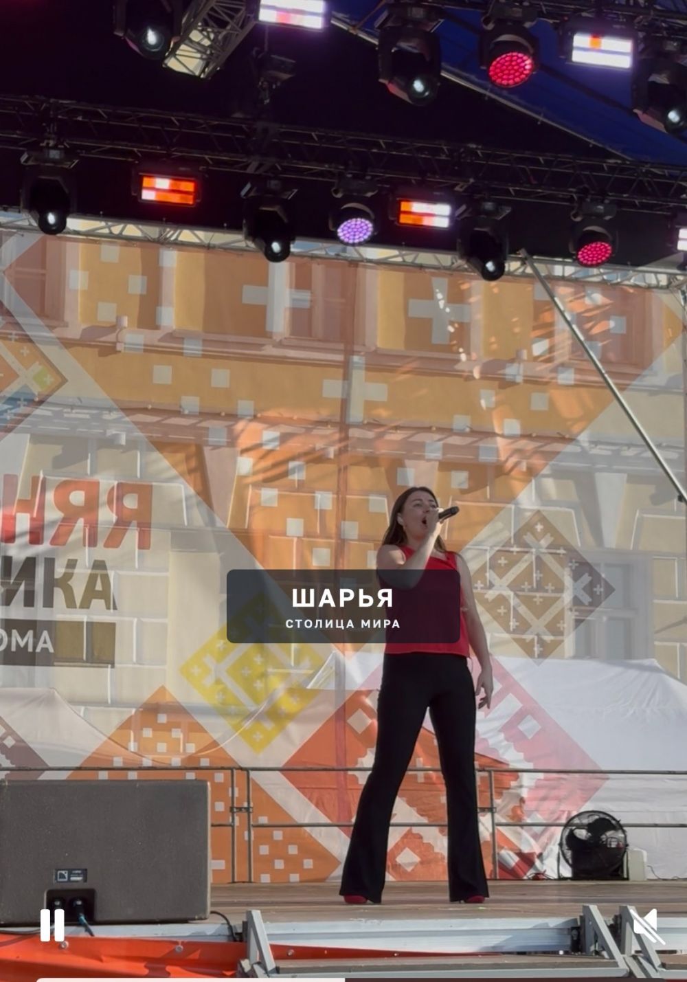 Шарьинка Дарья Блинова выступила 6 сентября на Сусанинской площади в г.Кострома — Шарья — фото 3