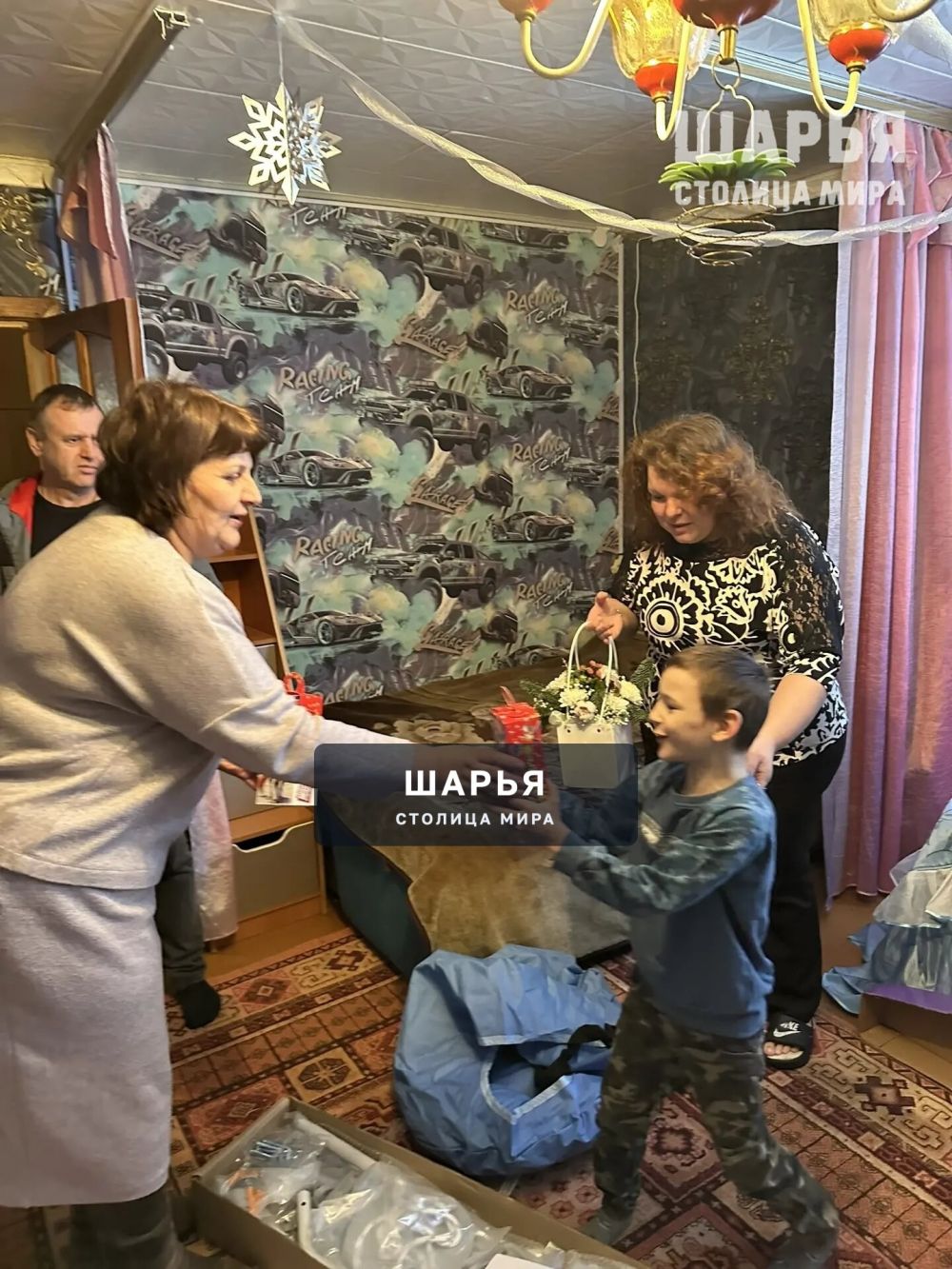 Шарьинские дети получили подарки от губернатора — Шарья