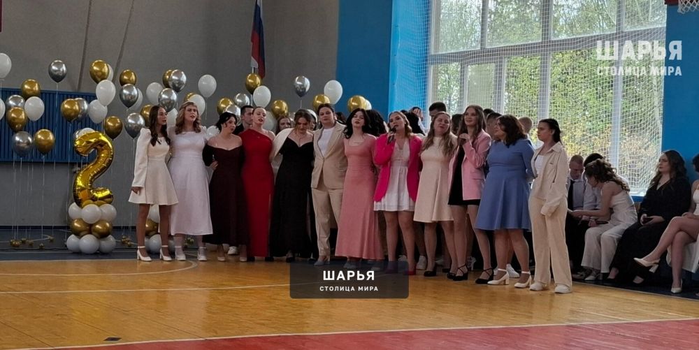 Стартовала череда Последних звонков в школах и сузах — Шарья — фото 4