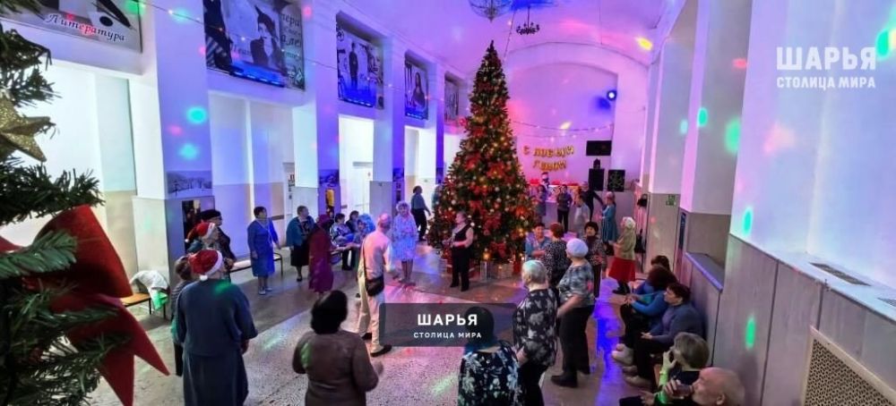 Шарьинцы золотого возраста посетили "Новогодний экспресс" — Шарья — фото 5