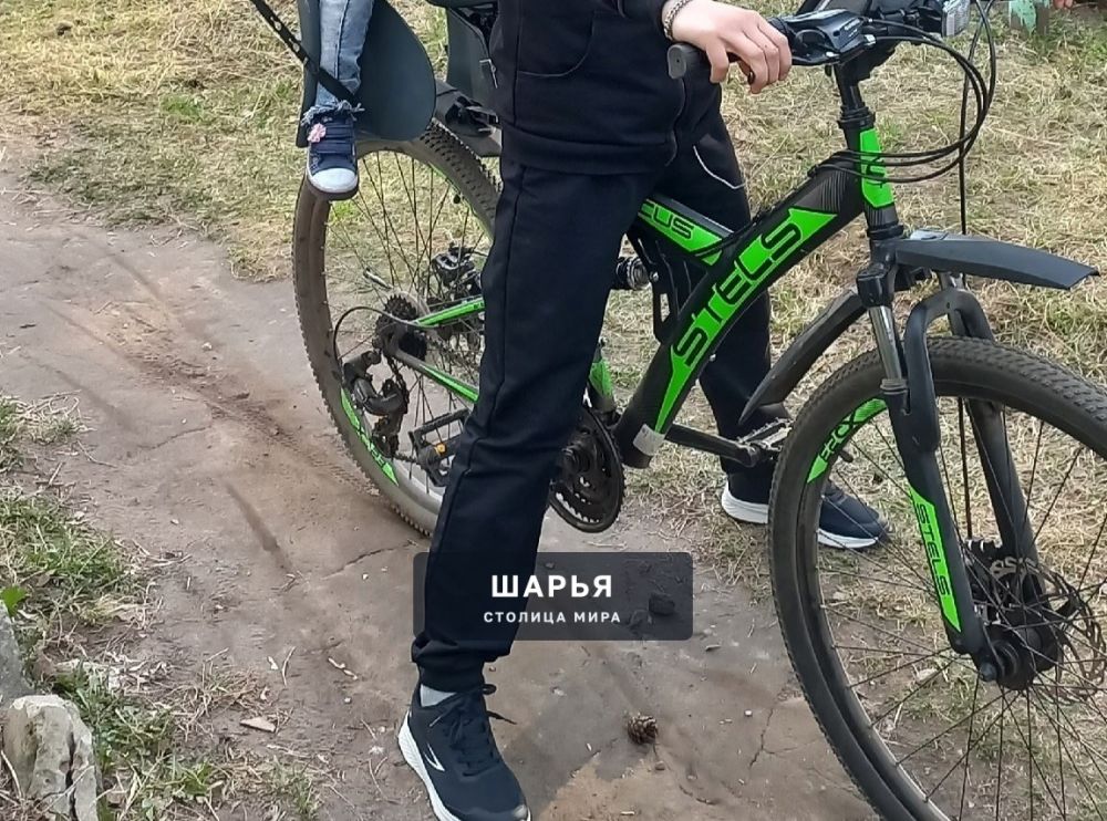 С 19 на 20 августа. Был оставлен ребёнком велосипед в парке ДСК! — Шарья