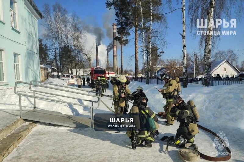 В Шарье прошли пожарно-тактические учения в школе — Шарья — фото 5