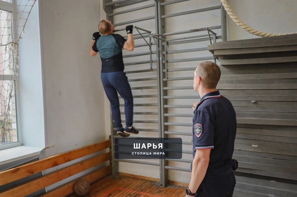 Сотрудники штабных подразделений полиции соревновались за звание «Лучший по профессии» — Шарья — фото 6