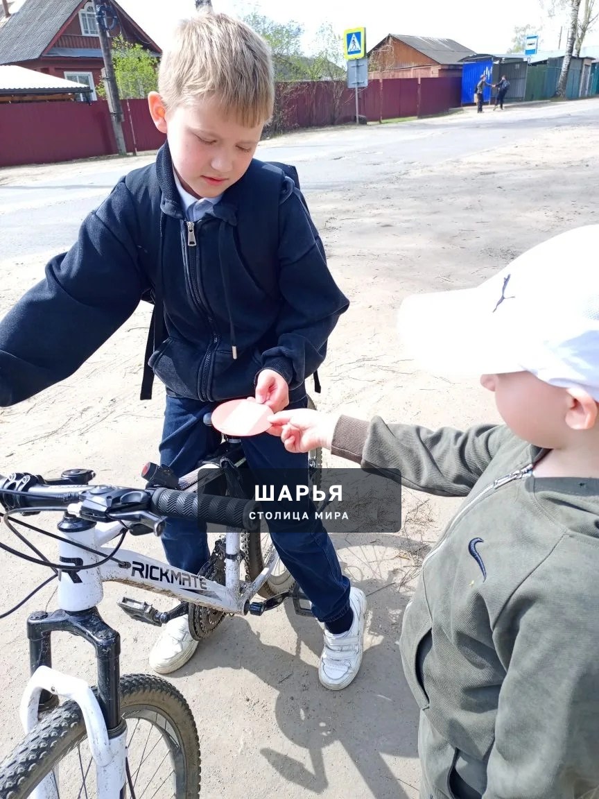 В преддверии Дня Победы воспитанники МБДОУ "Детский сад 6 "Семицветик" сада из групп… — Шарья — фото 9