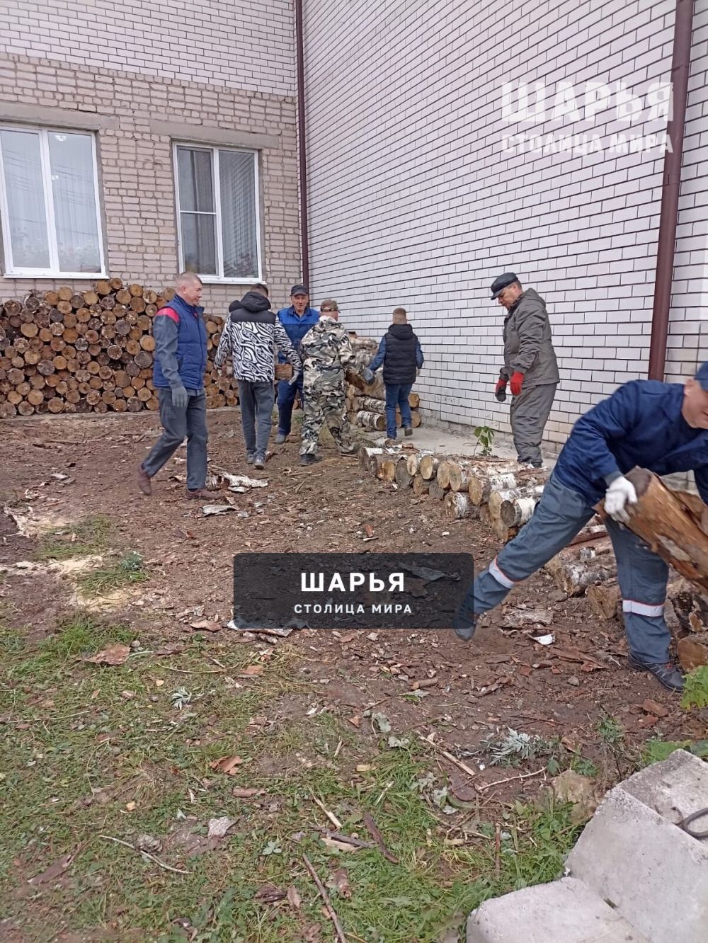 В Шарье продолжается реализация благоустройства прихрамовой территории — Шарья — фото 6