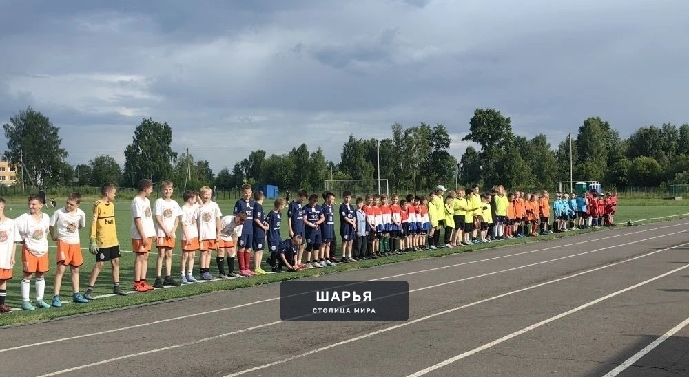В Шарье стартовал традиционный турнир по мини-футболу на Кубок городской Думы — Шарья — фото 3
