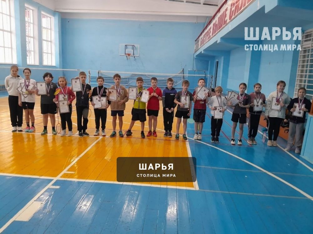 Школьники из Ветлужского лучше всех играют в бадминтон — Шарья — фото 7