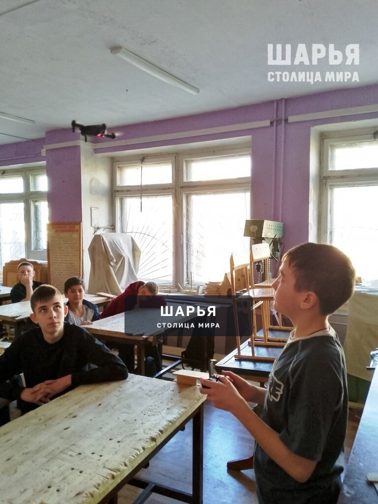 Воспитанники кружка авиамоделистов знакомятся с беспилотными летательными аппаратами — Шарья — фото 4