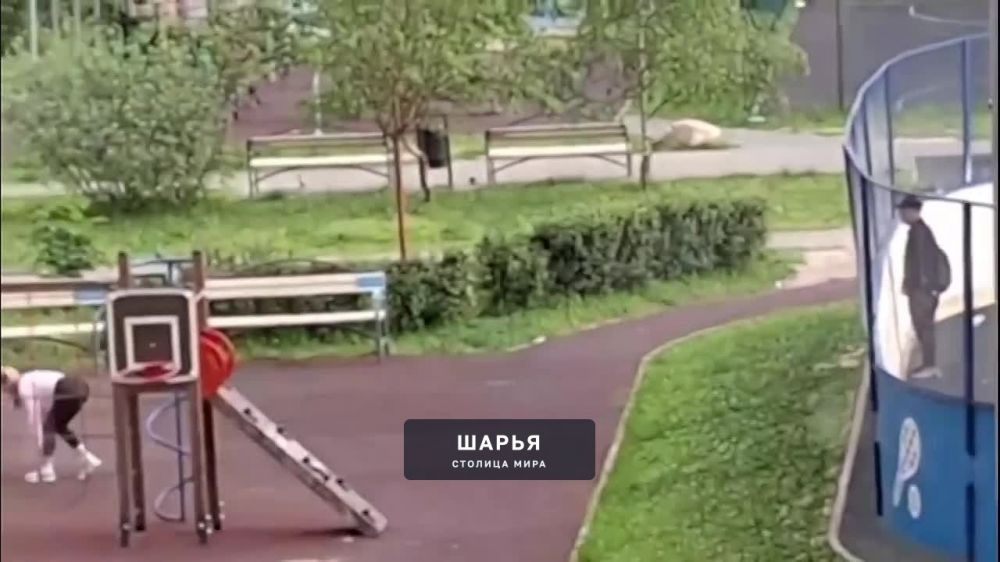 «Др@чит стоит, я в ах@е вообще» — в Подмосковье девушка вышла на улицу позаниматься спортом… — Шарья