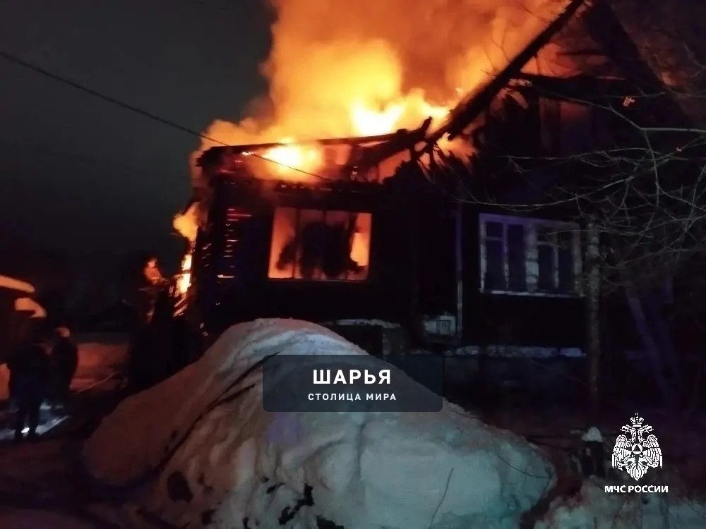 Два дома в течение суток загорелись в Шарье — Шарья