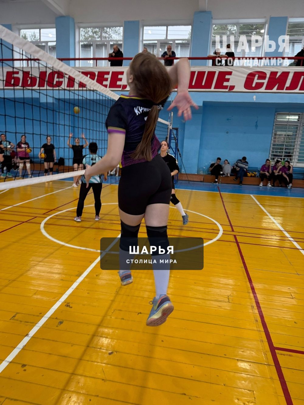 В Шарье состоялся турнир по волейболу: 10 часов напряжения и ярких моментов — Шарья — фото 2