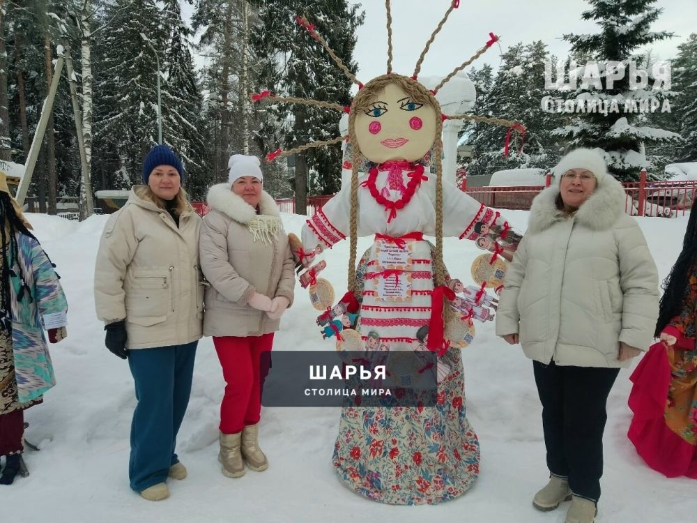 Масленичные куклы объединили народы России в Городском парке Шарьи — Шарья — фото 7