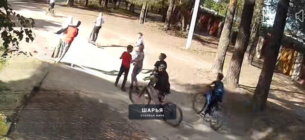 В Ветлужском группа подростков устраивает мощные взрывы в жилом районе — Шарья — фото 2