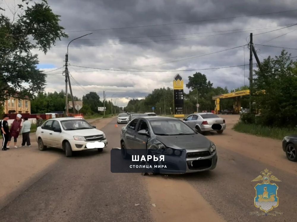 Дама нарушила ПДД, а дети пострадали — Шарья