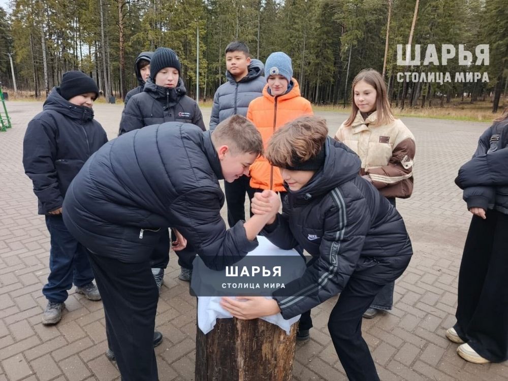 Семиклассники шарьинской школы приняли участие в патриотической эстафете — Шарья — фото 7