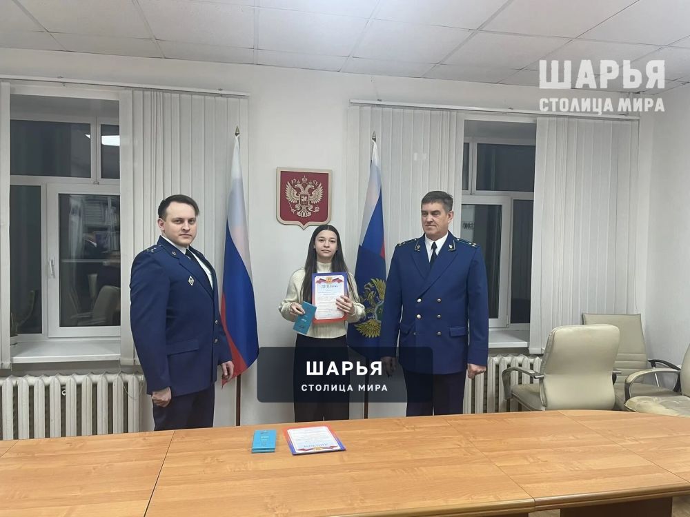 Шарьинские юные художники приняли участие в творческом конкурсе Прокуратуры — Шарья — фото 5
