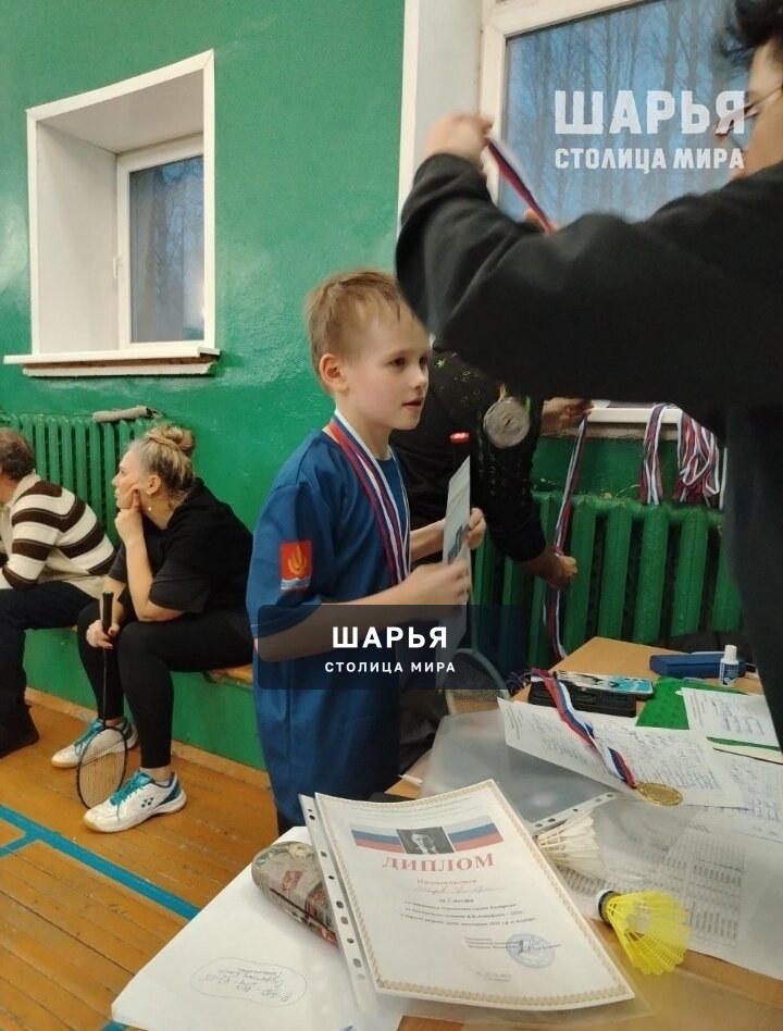 Шесть бадминтонистов Шарьи стали победителями турнира в Костроме — Шарья — фото 1