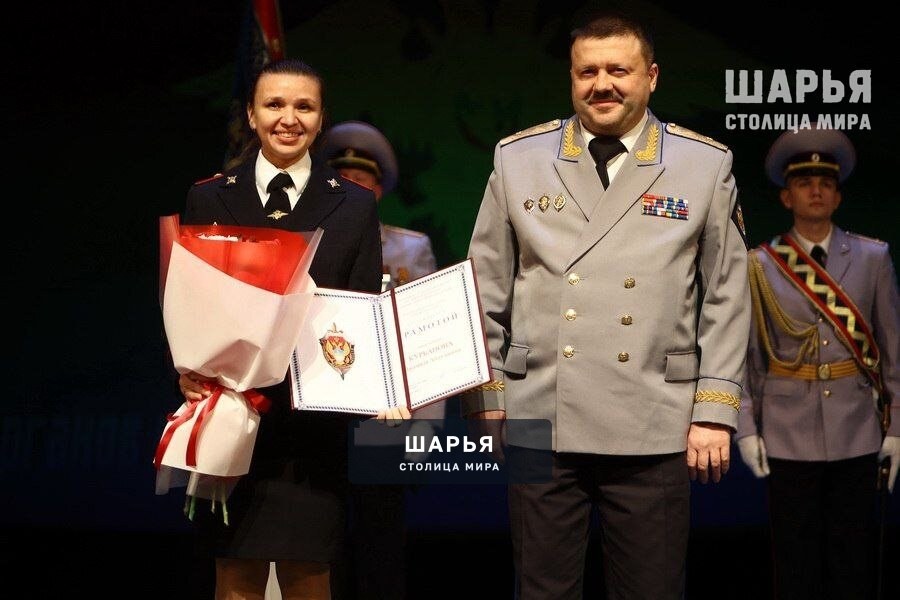 Сотрудники полиции отмечены ведомственными наградами — Шарья — фото 5