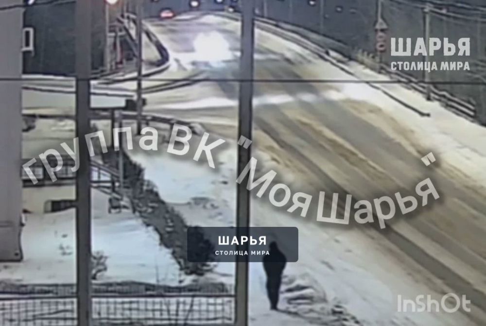 2 января 2026г. 23:25ч на перекрестке О.Степановой и Орджоникидзе произошло жесткое ДТП — Шарья