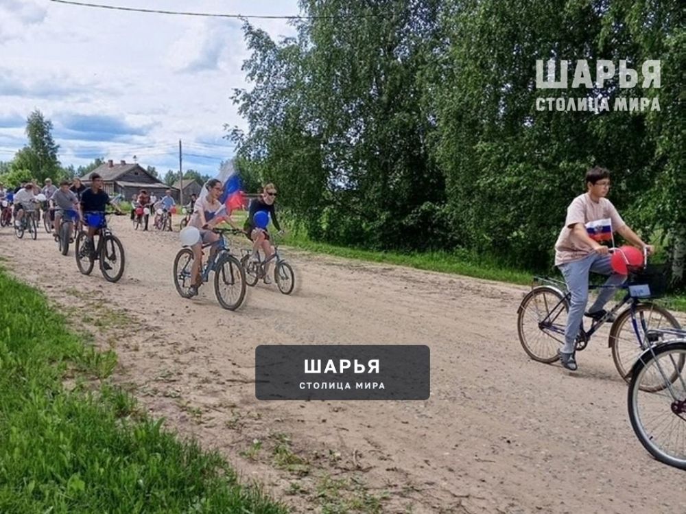 Жители села в Шарьинском районе отметили День России велопробегом — Шарья — фото 2