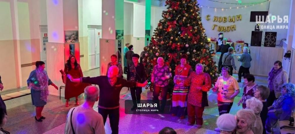 Шарьинцы золотого возраста посетили "Новогодний экспресс" — Шарья — фото 2