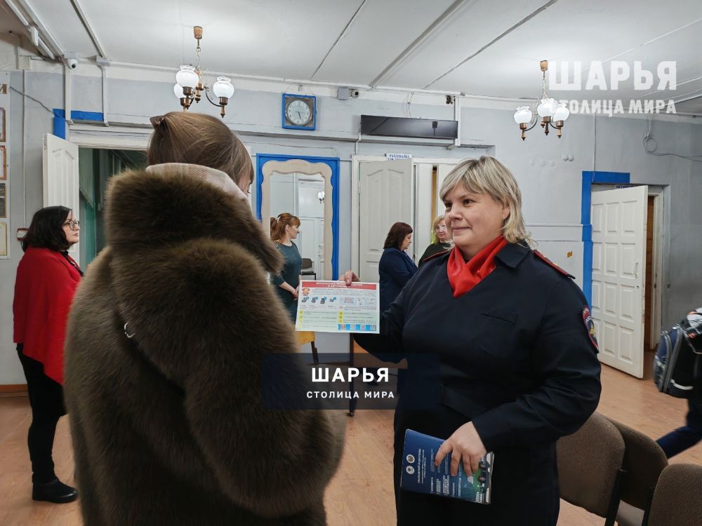Автоинспекторы участвуют в родительских школьных собраниях — Шарья — фото 5