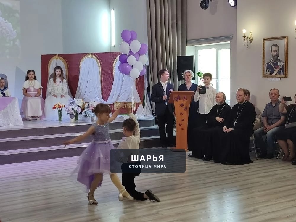 В Шарье прошёл настоящий императорский бал — Шарья — фото 2