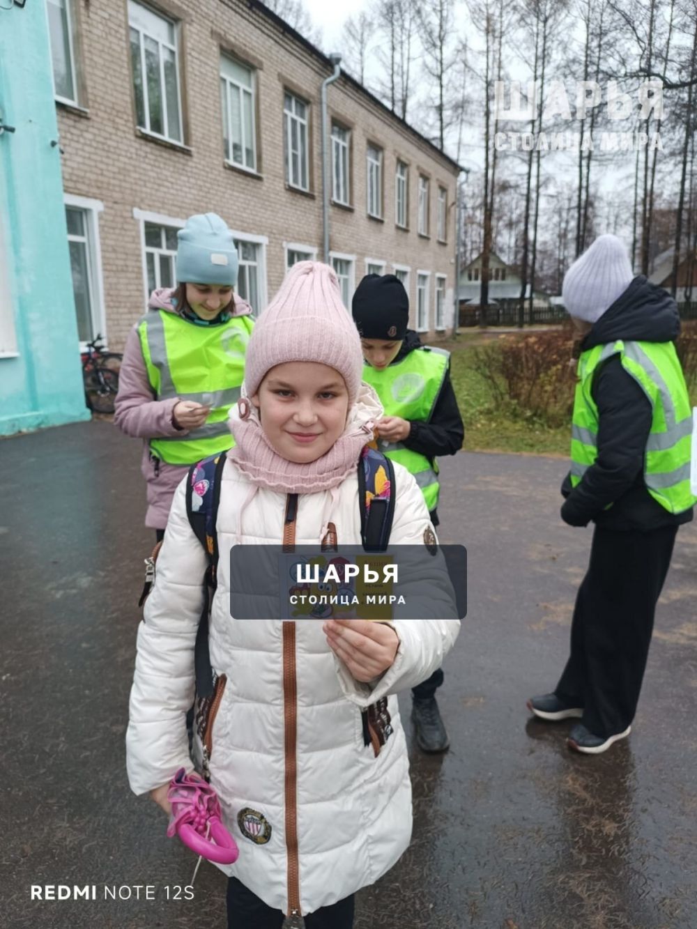 В рамках акции «Засветись» шарьинцам напомнили о необходимости использования СВЭ — Шарья — фото 4
