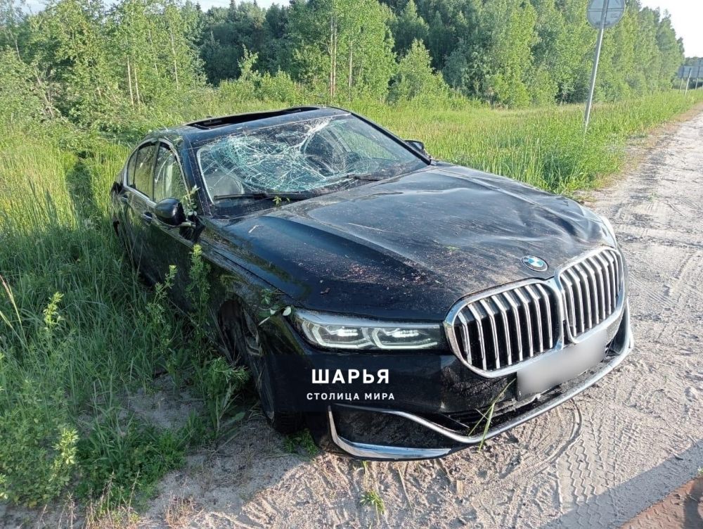 БМВ перевернулось на трассе в Костромской области — Шарья