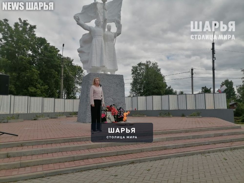 В Шарье почтили память павших в годы Великой Отечественной войны в День памяти и скорби — Шарья — фото 4