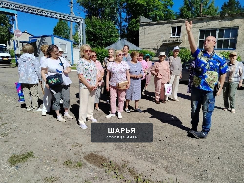 Активисты Центра общения ОСФР в Шарье прикоснулись к истории города накануне Дня России — Шарья — фото 4