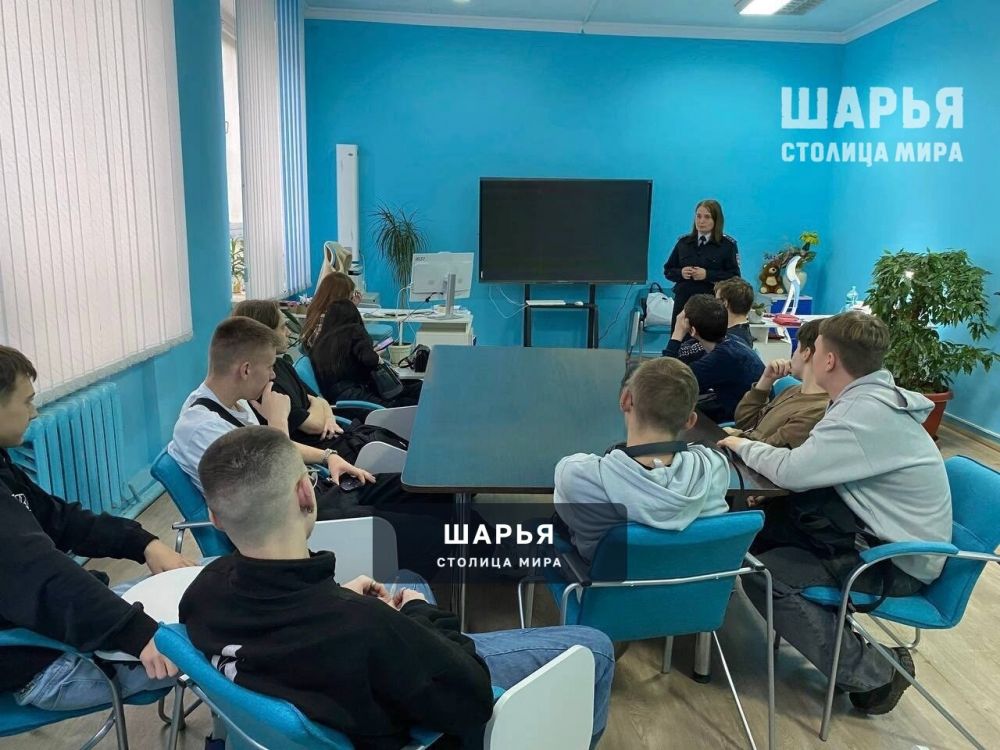 Студенты Шарьи участвуют в "краш-курсе" от Госавтоинспекции — Шарья — фото 4