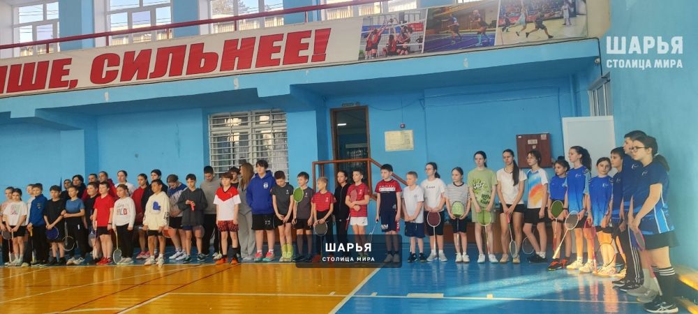 Шарьинские бадминтонисты успешно выступили на межрегиональных соревнованиях — Шарья — фото 9