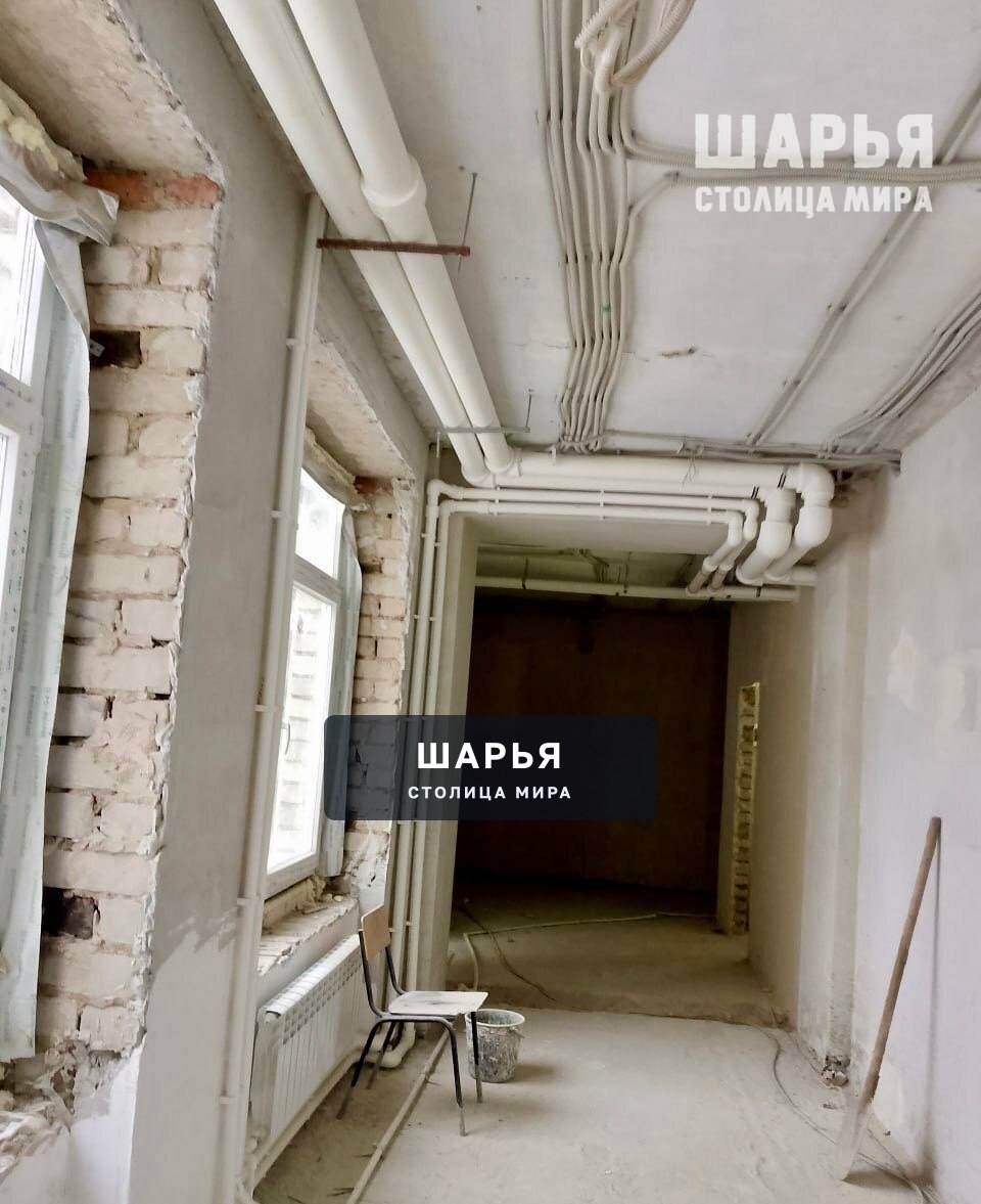 Шарьинские власти обсудили ход ремонтных работ в школе №21 — Шарья — фото 2