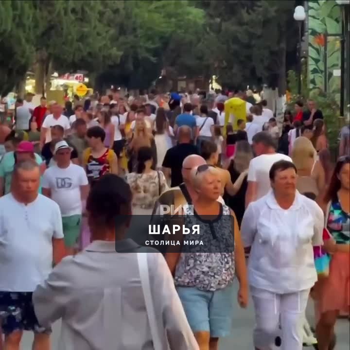 ‼ КРЫМ — ПОЛНЫЙ АНШЛАГ! Туристы валят пачками — сезон обещает стать самым массовым за… — Шарья