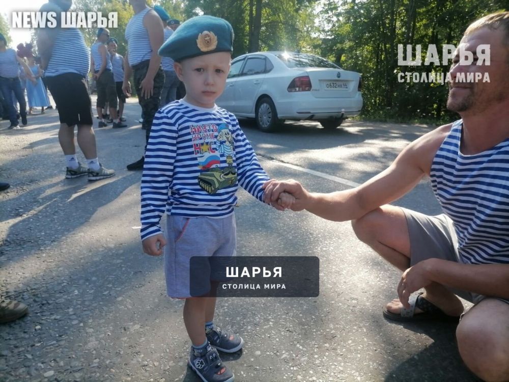 Десантники Шарьи провели автопробег и торжественный митинг в юбилейный день создания ВДВ — Шарья — фото 5