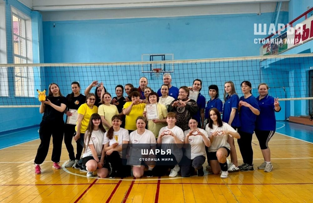 В Шарье разыгран Кубок райкома профсоюза работников образования по волейболу — Шарья — фото 5