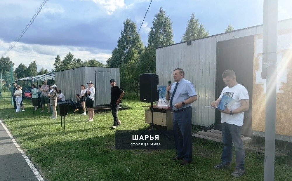 В Шарье стартовал традиционный турнир по мини-футболу на Кубок городской Думы — Шарья — фото 4