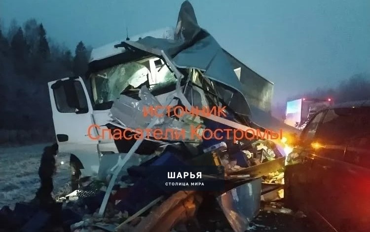 Жертвами страшной аварии под Костромой стали отец и сын — Шарья