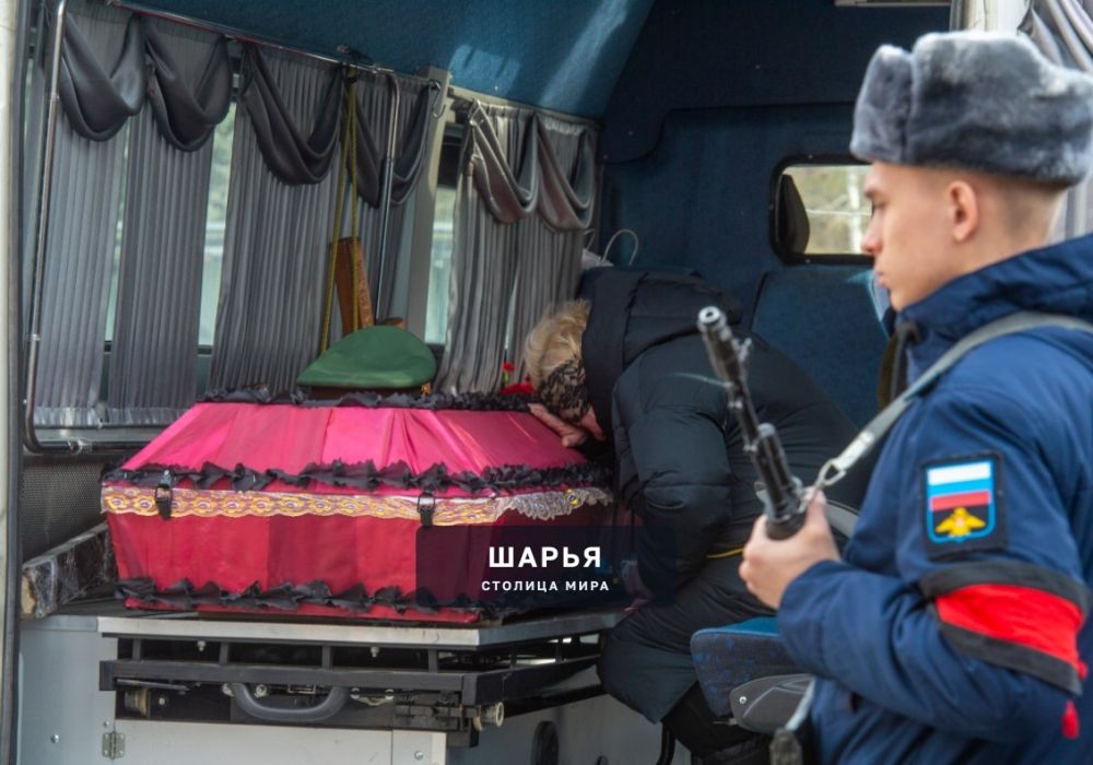 В 2022 году в Шарье была открыта «АЛЛЕЯ СЛАВЫ» для захоронения участников СВО — Шарья — фото 2