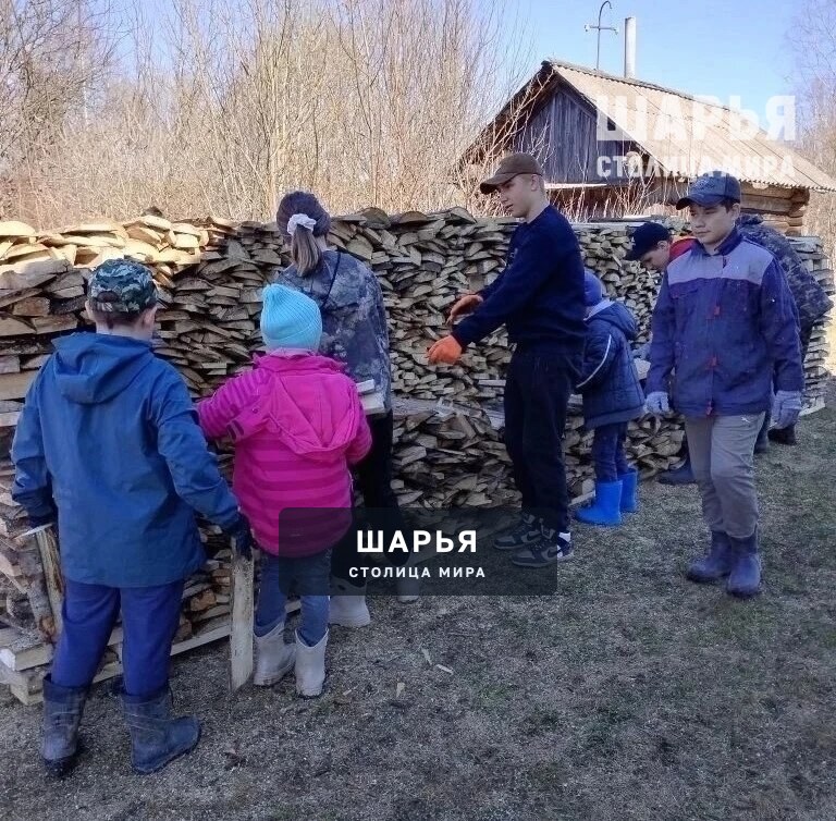 Юные жители Шарьинского района помогают пенсионерам — Шарья — фото 4