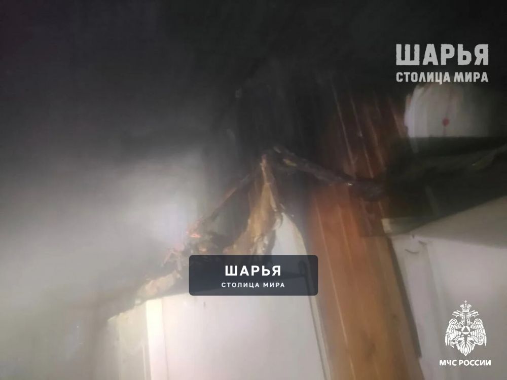 Из-за аварийной работы электропроводки 15 шарьинцев ночью оказались на улице — Шарья — фото 1