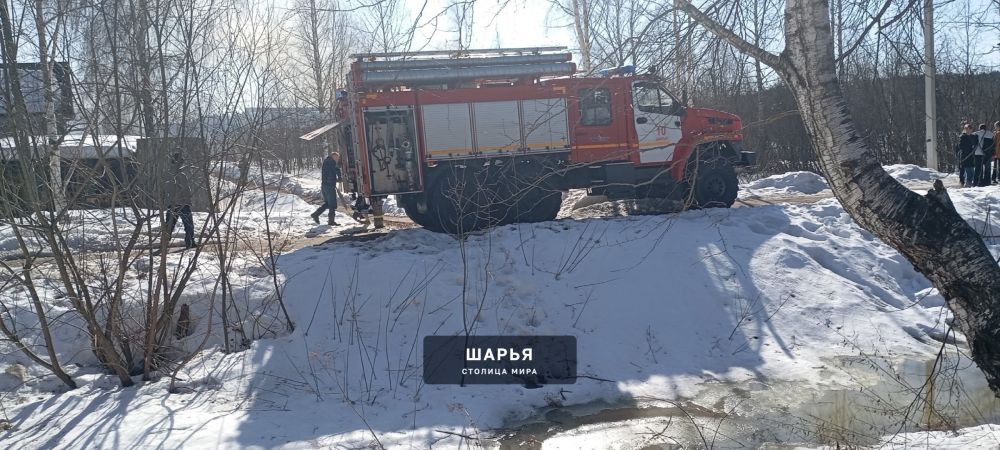 Пожар сегодня в 12:30 - 12:50, в районе Октябрьский пер. Декабристов — Шарья — фото 2