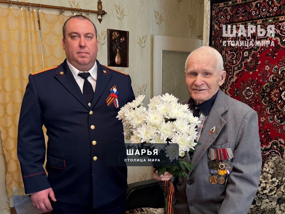 В канун Дня Победы офицеры СУ СК России навестили шарьинского долгожителя - легенду - Геннадия… — Шарья