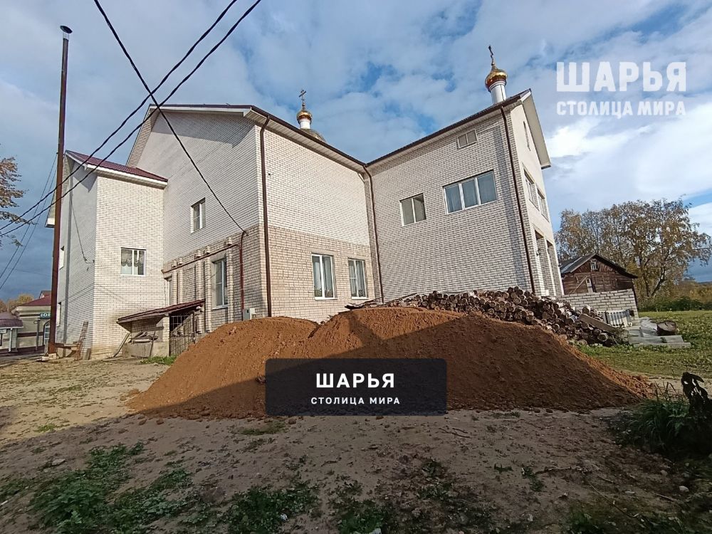В Шарье продолжается реализация благоустройства прихрамовой территории — Шарья — фото 3