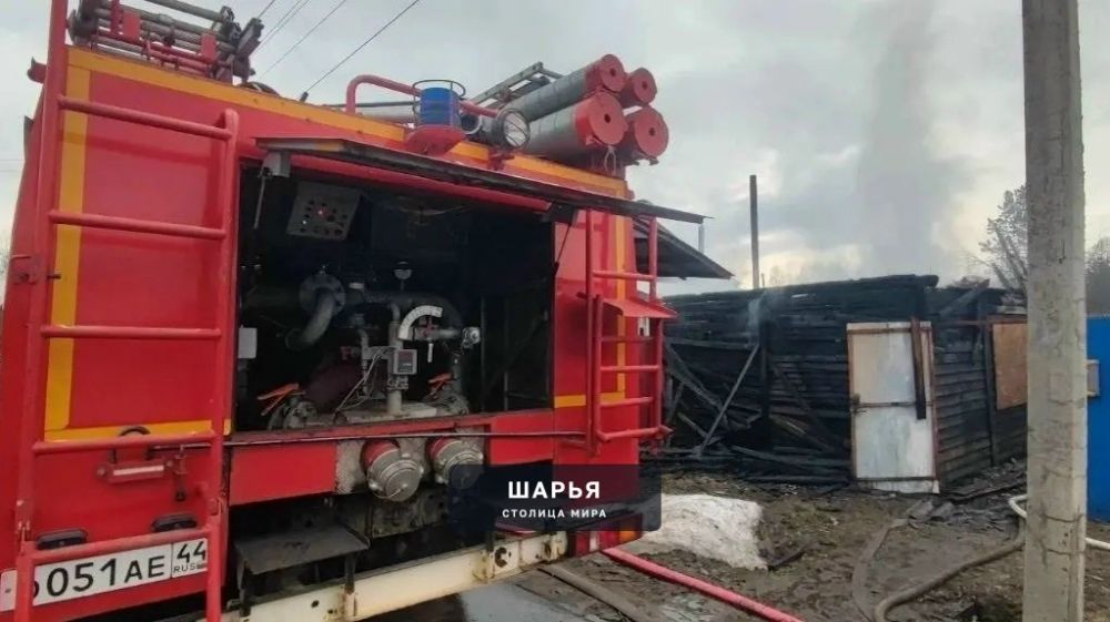 Слишком горячая печь оставила без дома два семьи в Шарье — Шарья